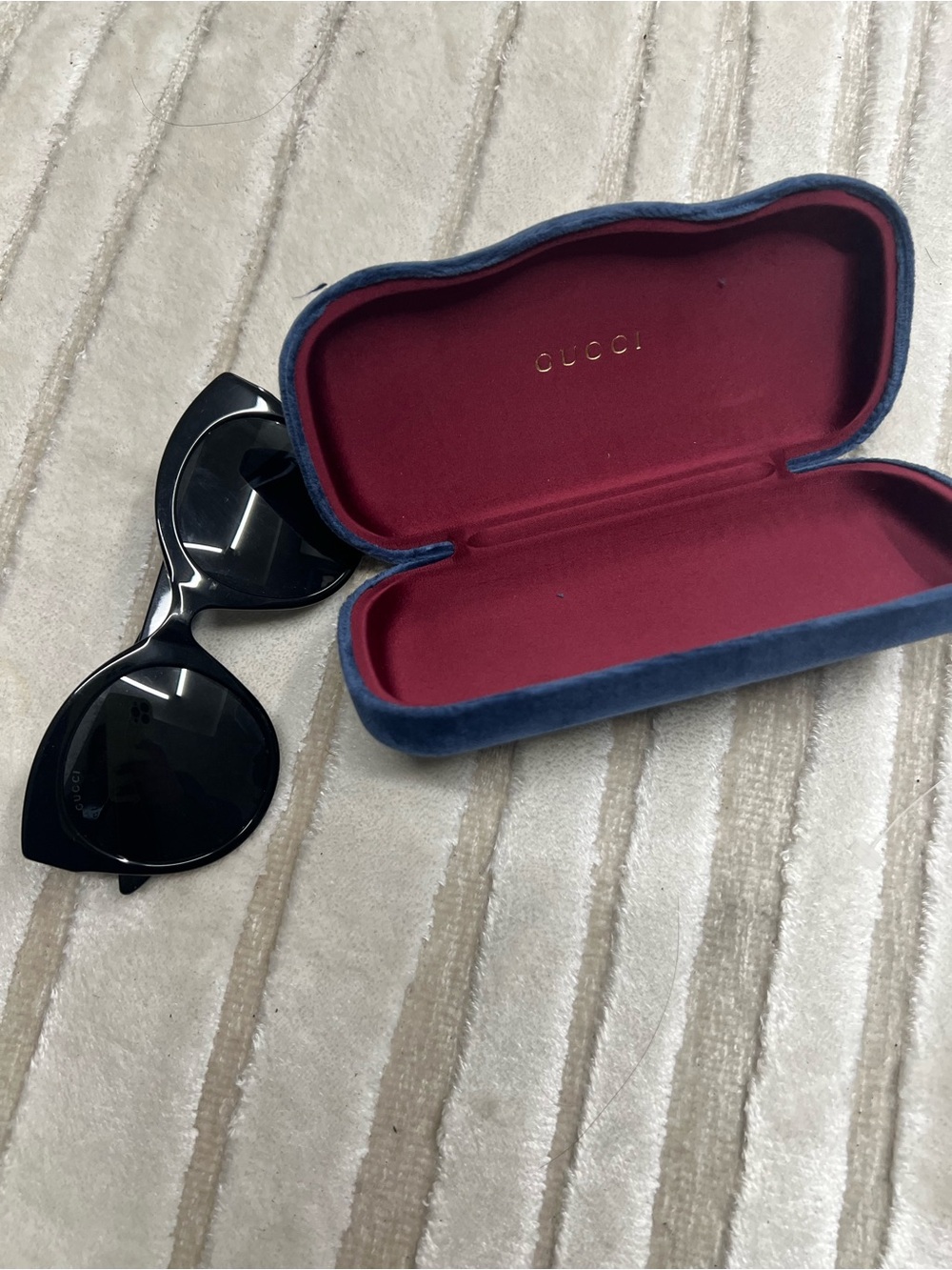 Gucci Cat Eye Sunglasses with Velvet Case - Black & Burgundy